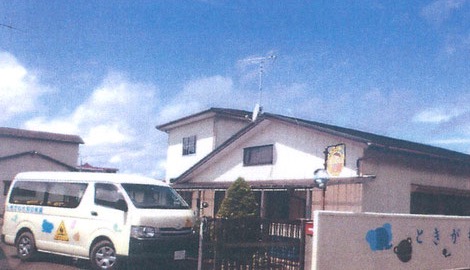 園バスと園入口